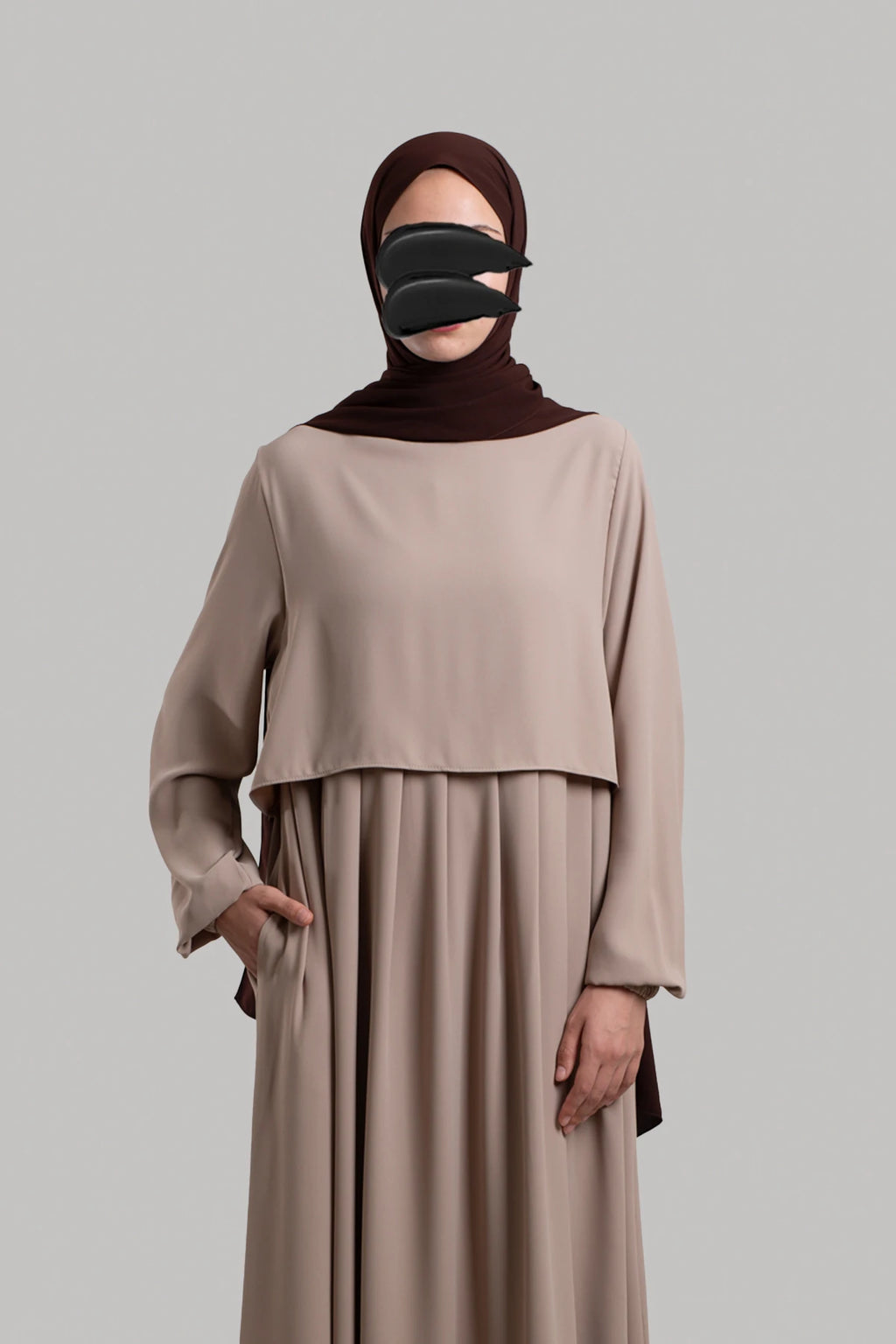 ABAYA MODERNE, AMPLE ET AU DESIGN MODESTE
